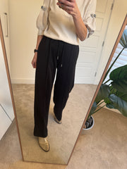 WIDE LEG RELAXED FIT TROUSER