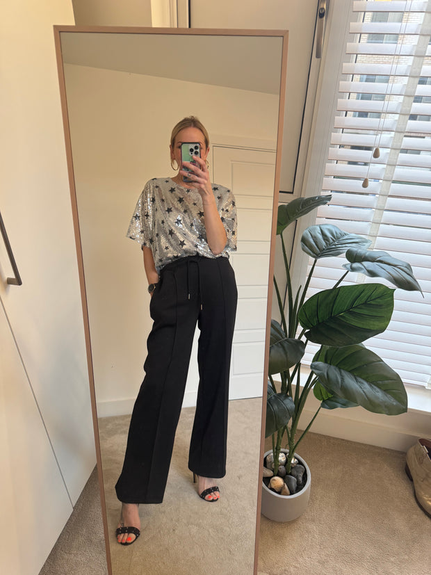 WIDE LEG RELAXED FIT TROUSER
