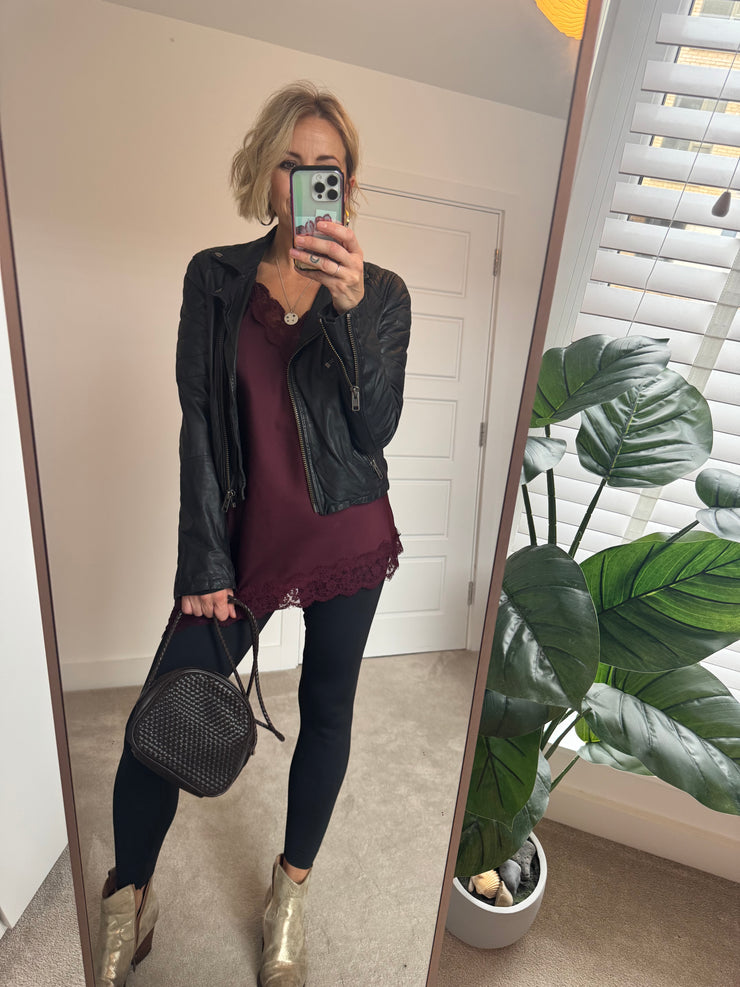 ASYMETRIC HEM CAMI IN WINE