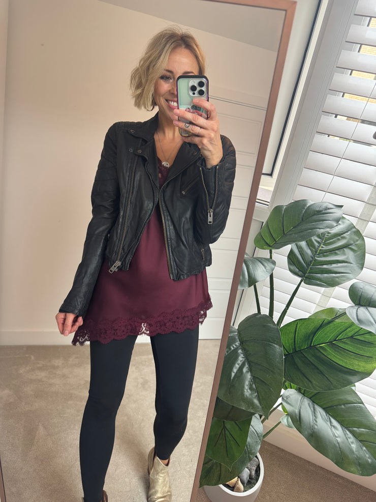 ASYMETRIC HEM CAMI IN WINE