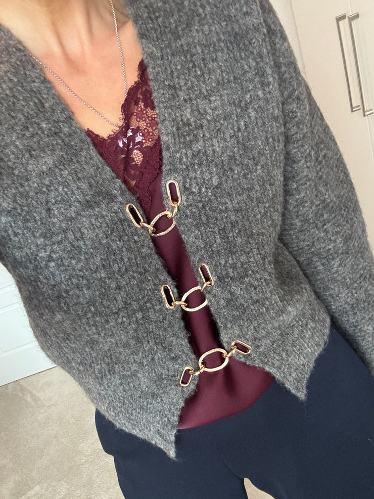 ASYMETRIC HEM CAMI IN WINE