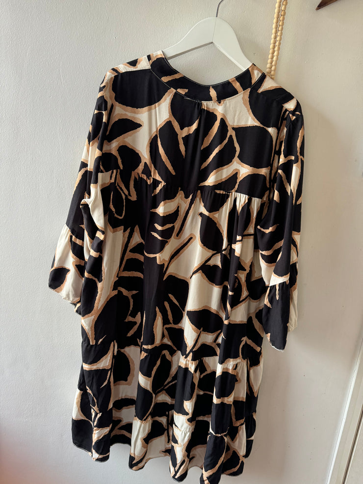 PRINTED SMOCK IN BLACK -  The Style Society Boutique 