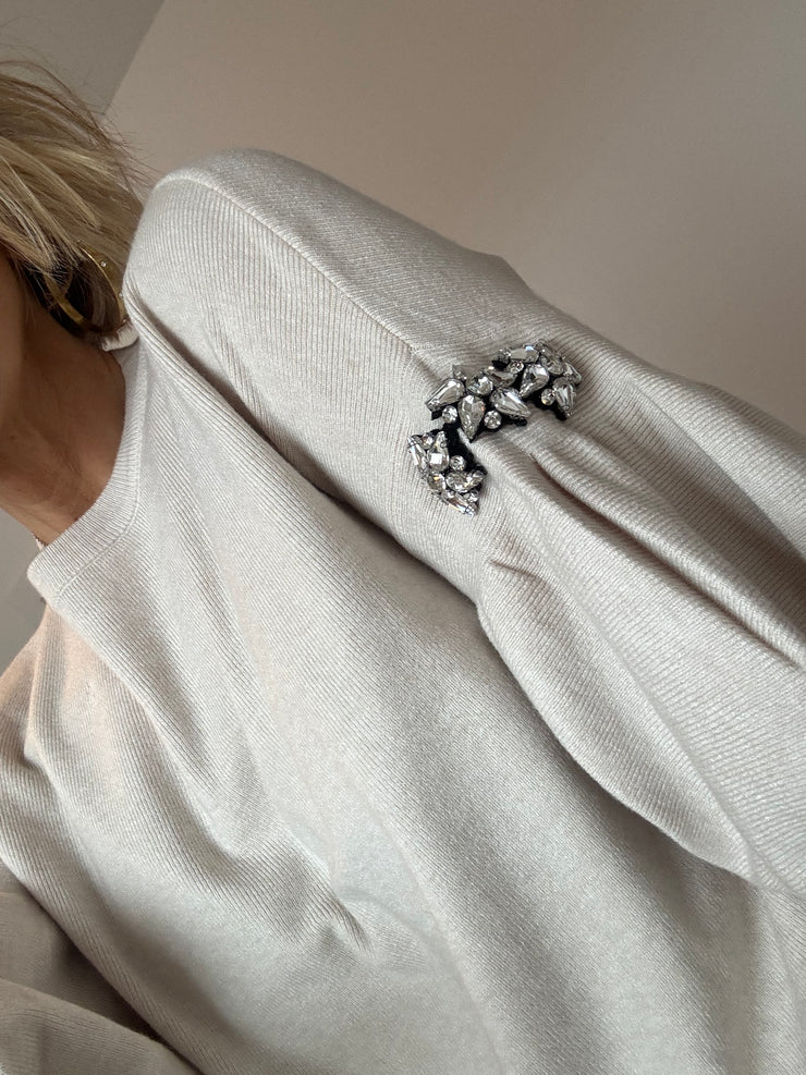 EMBELLISHED SHORT SLEEVE JUMPER IN CREAM