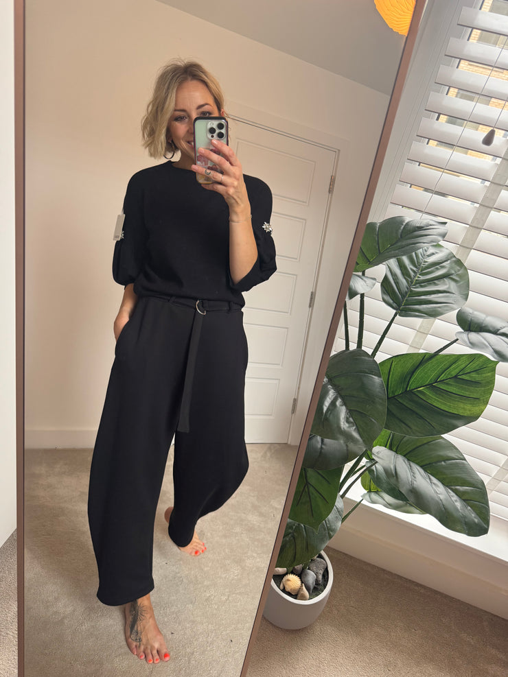 EMBELLISHED SHORT SLEEVE JUMPER IN CREAM